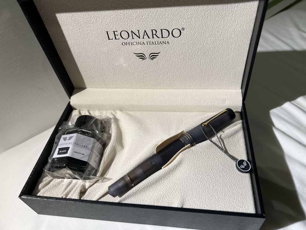 Leonardo Box